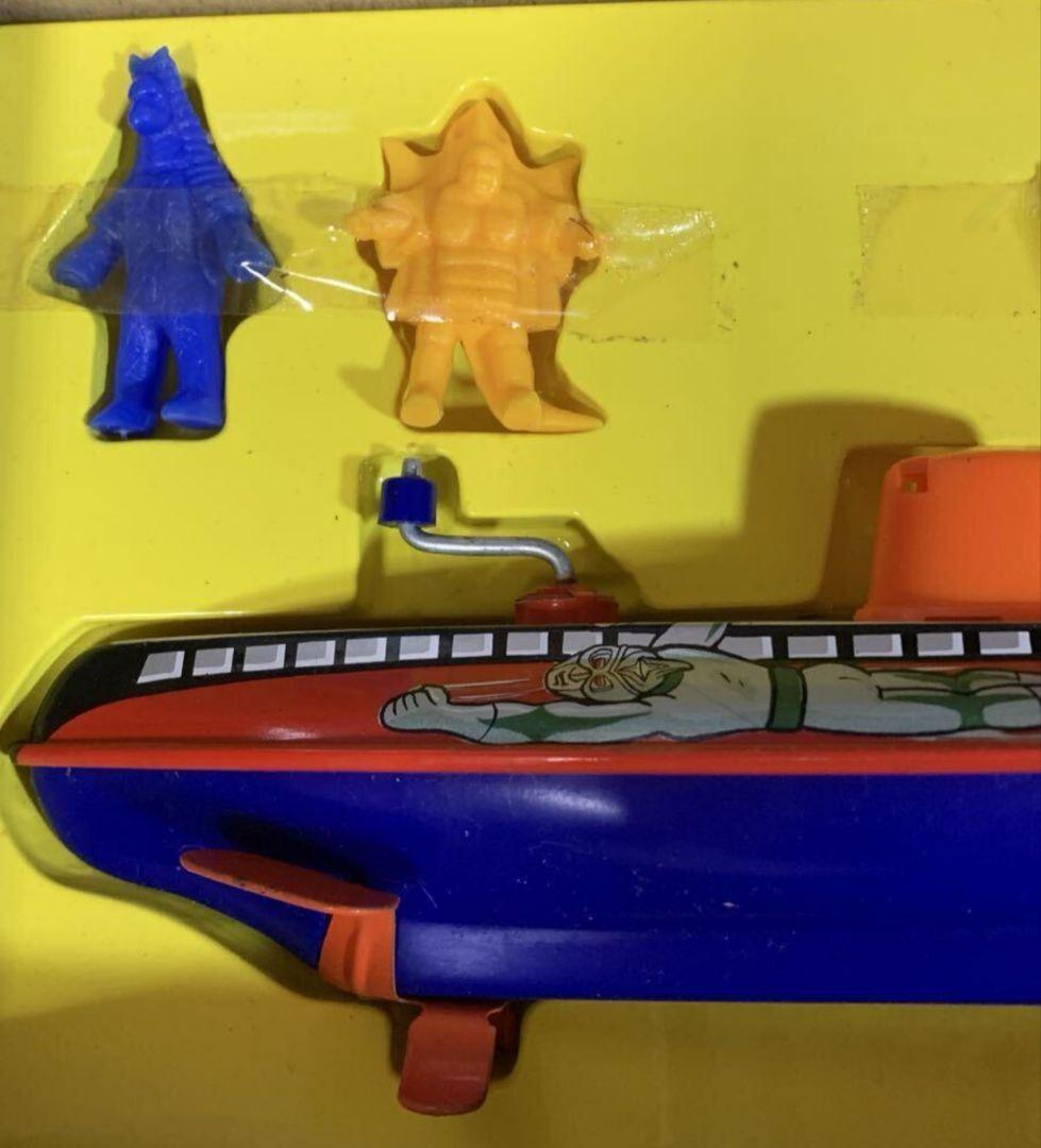 【ブルマァク】ミラーマンのサブマリン電池不要潜水艦・自動潜行浮上・ミニ怪獣4体付