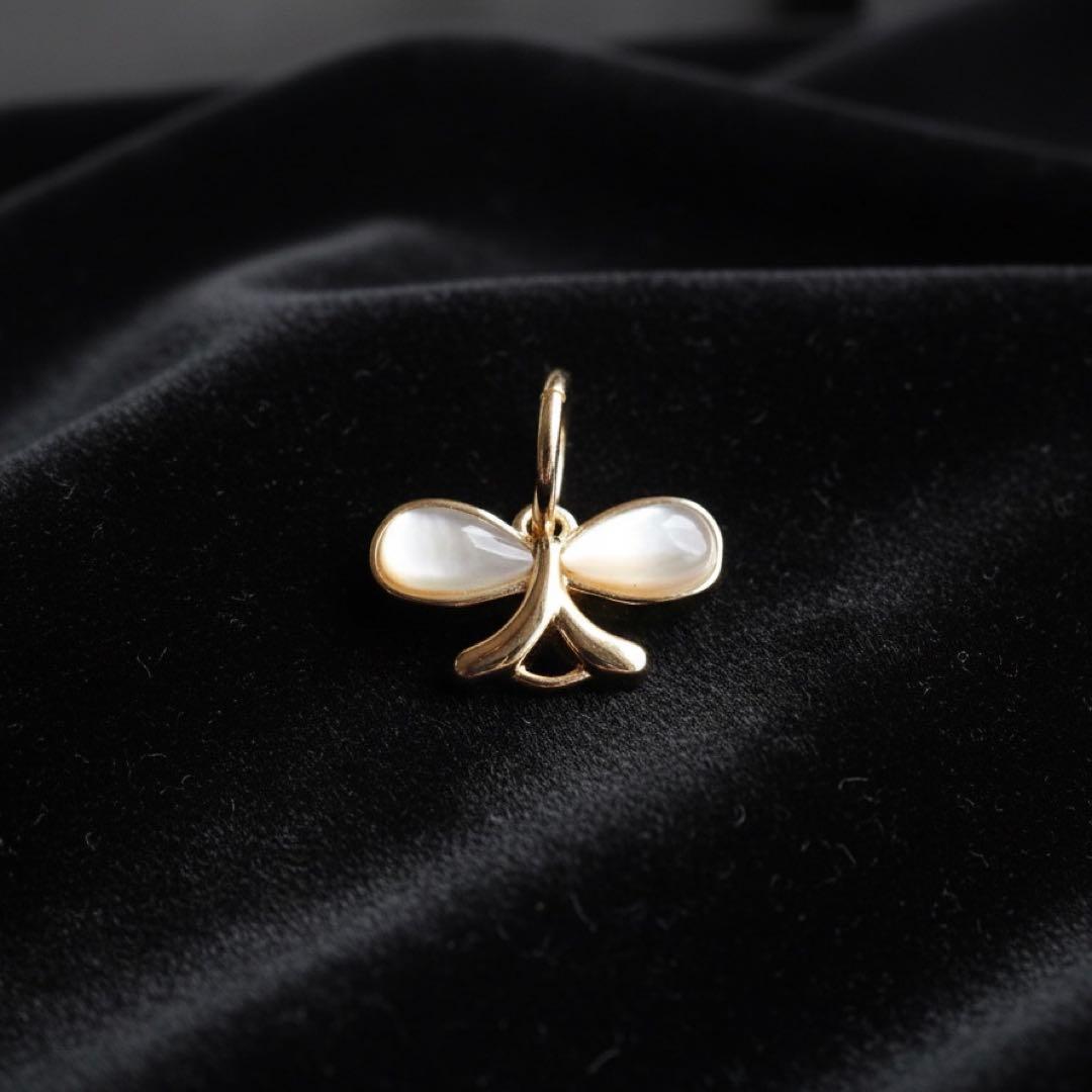 【もも】希少色薄桃翡翠の大粒枠留めネックレストップ