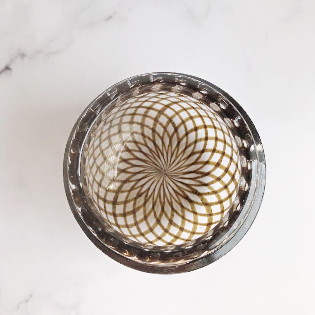 小西潮さん作　ガラスの茶入れ