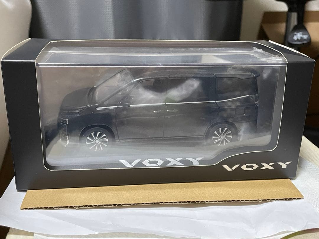 トヨタ 新型ヴォクシー ミニカー