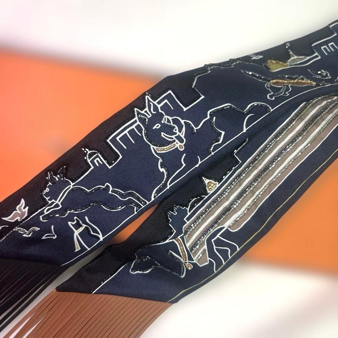激レア・新品★・未使用★HERMES★ビーズ刺繍スカーフ ツイリー ネイビー