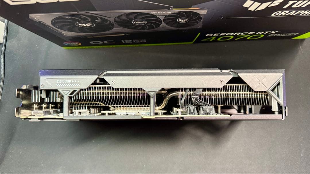 グラフィックボード・グラボ・ビデオカード ASUS TUF GEFORCE RTX 4070 SUPER OC 12GB