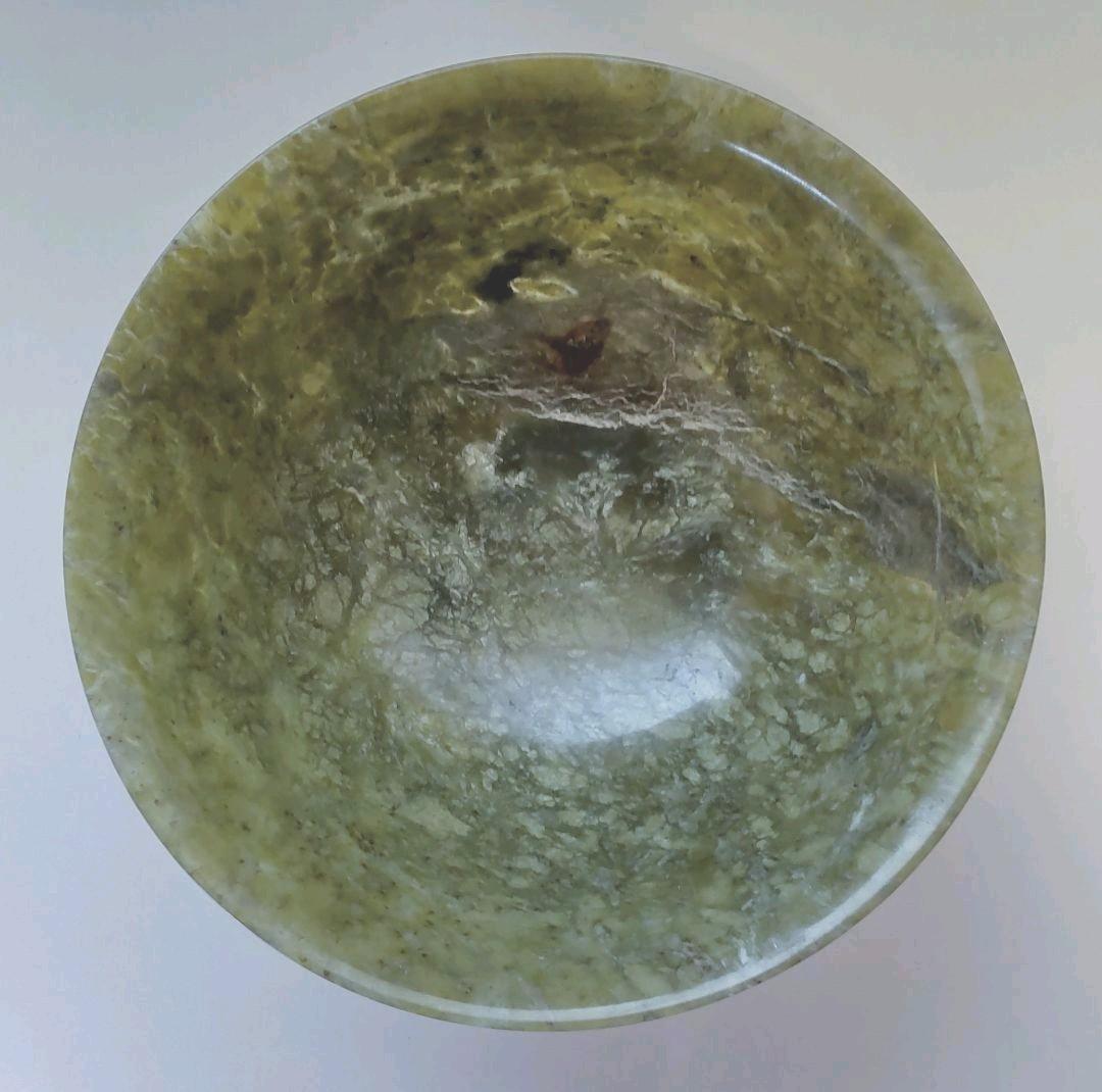 中国産 天然翡翠(ヒスイ)/玉(ギョク)　茶碗　アンティーク