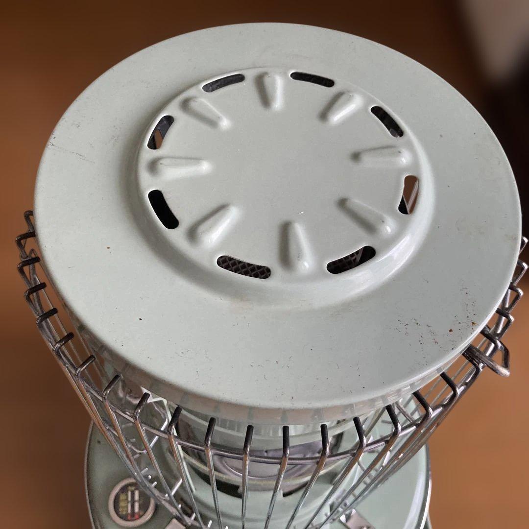 アラジン　灯油ストーブ　カバー付き　動作確認済み。芯の交換必要です。