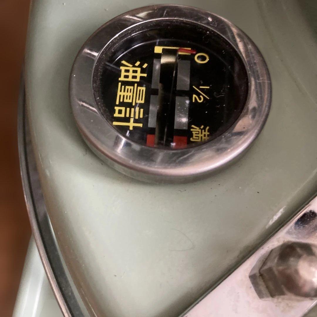 アラジン　灯油ストーブ　カバー付き　動作確認済み。芯の交換必要です。