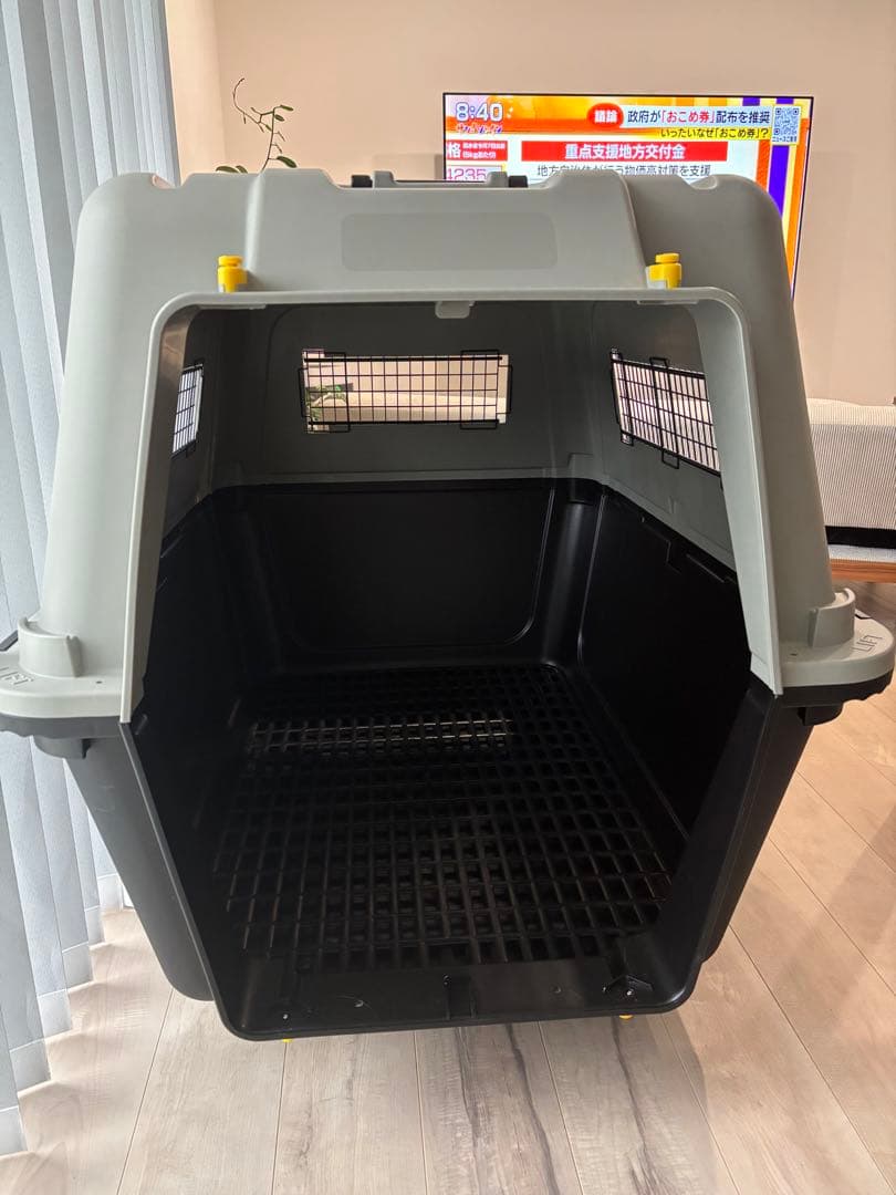 RR826さま専用　大型犬用プラスチッククレート　XXXL