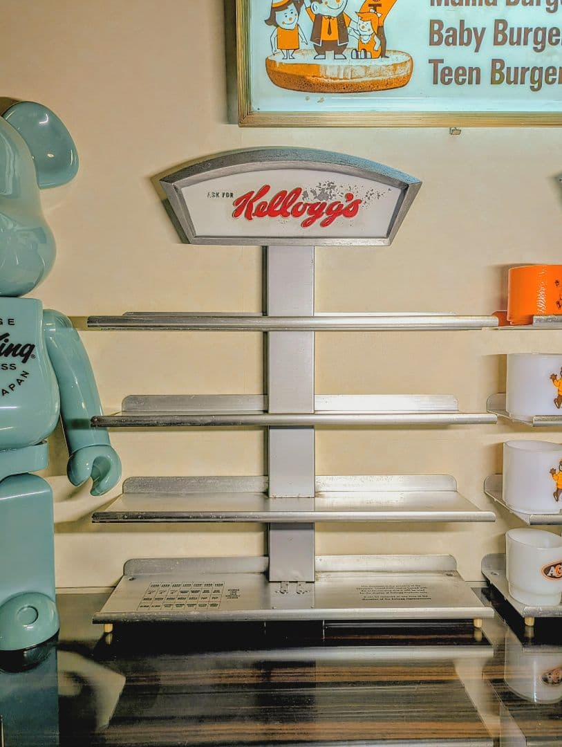 ケロッグ 店舗用什器 ディスプレイ棚 四段ラック