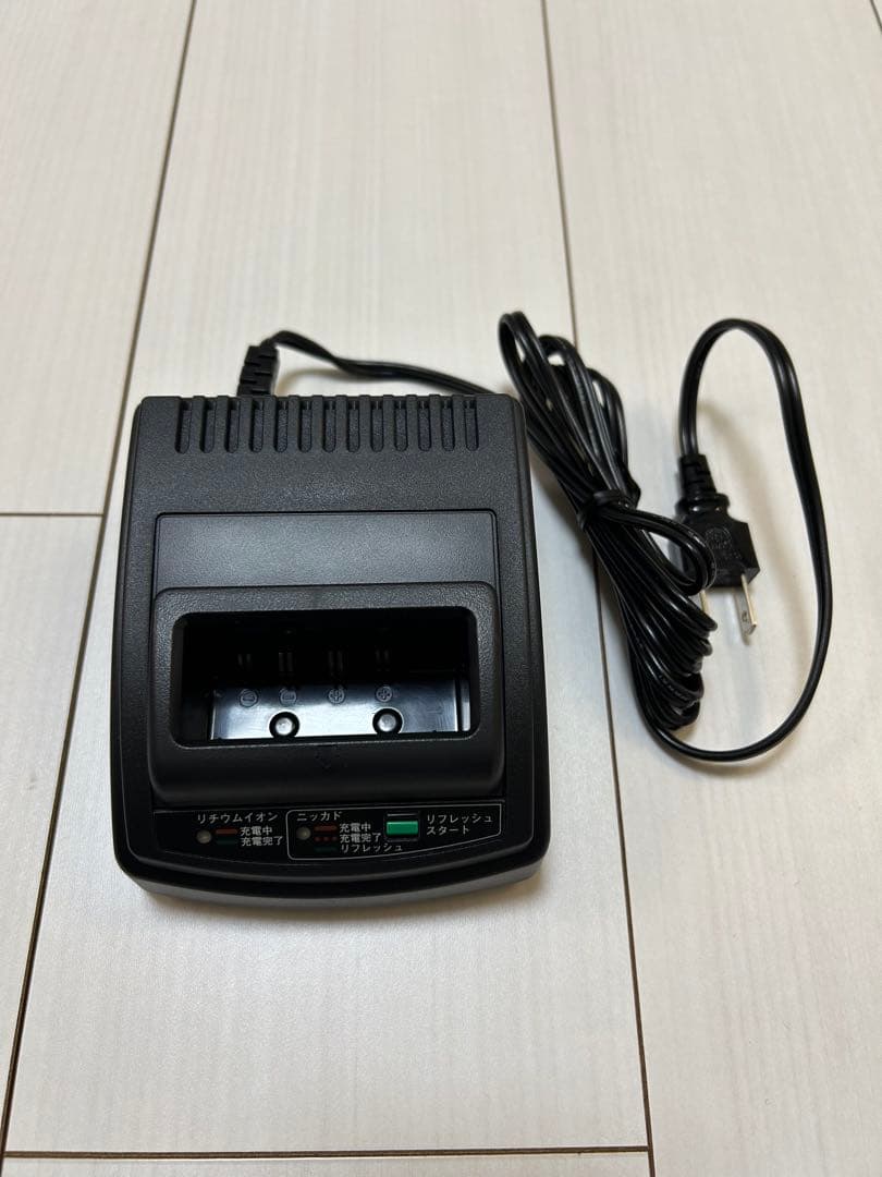 STANDARD HX835P 多人数同時通話システム子機+急速充電器