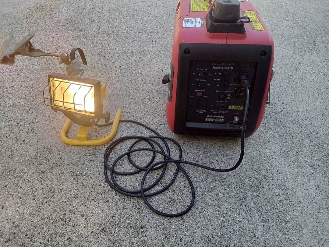 ナカトミ　900VA インバーター発電機