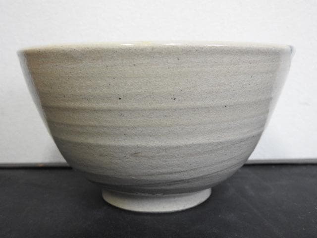 明日香窯　義博造　呉州草花紋茶碗　共箱　MA516