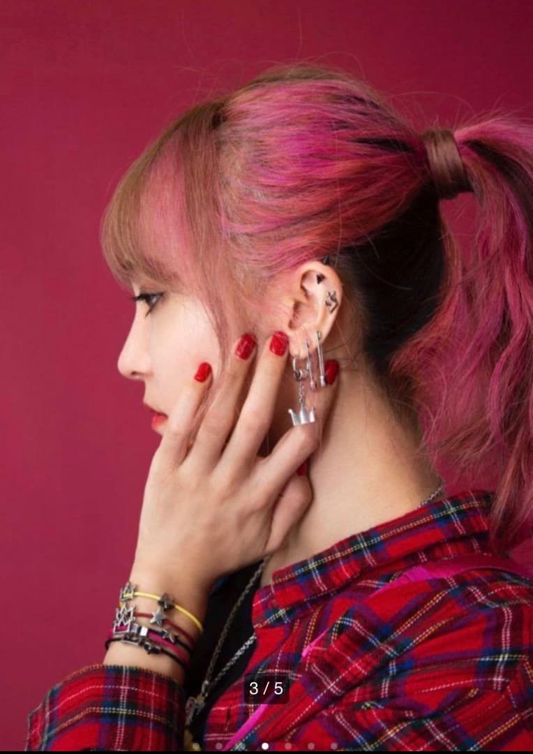 LiSA着用　ROY reflect overjoy 赤青バックジップシャツ