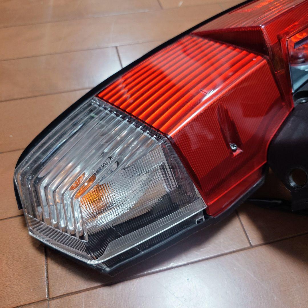 フュージョン　純正　テールランプ