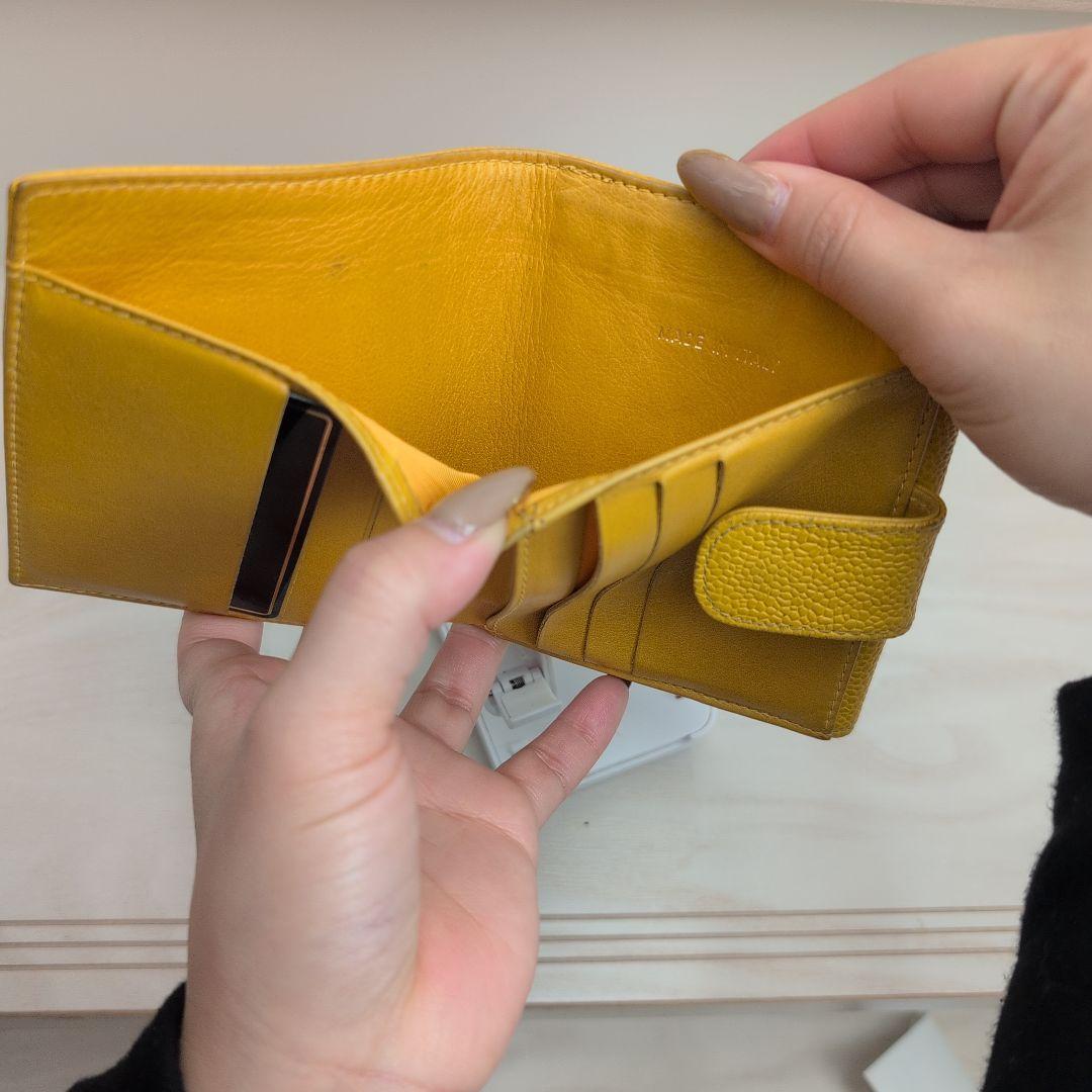 CHANEL イエロー 二つ折り財布