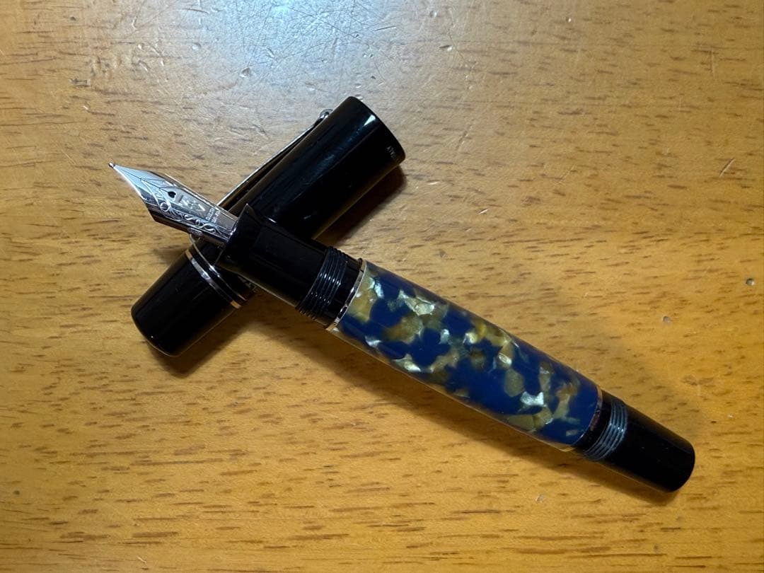 万年筆　デルタ　オールドナポリ　F 中古品