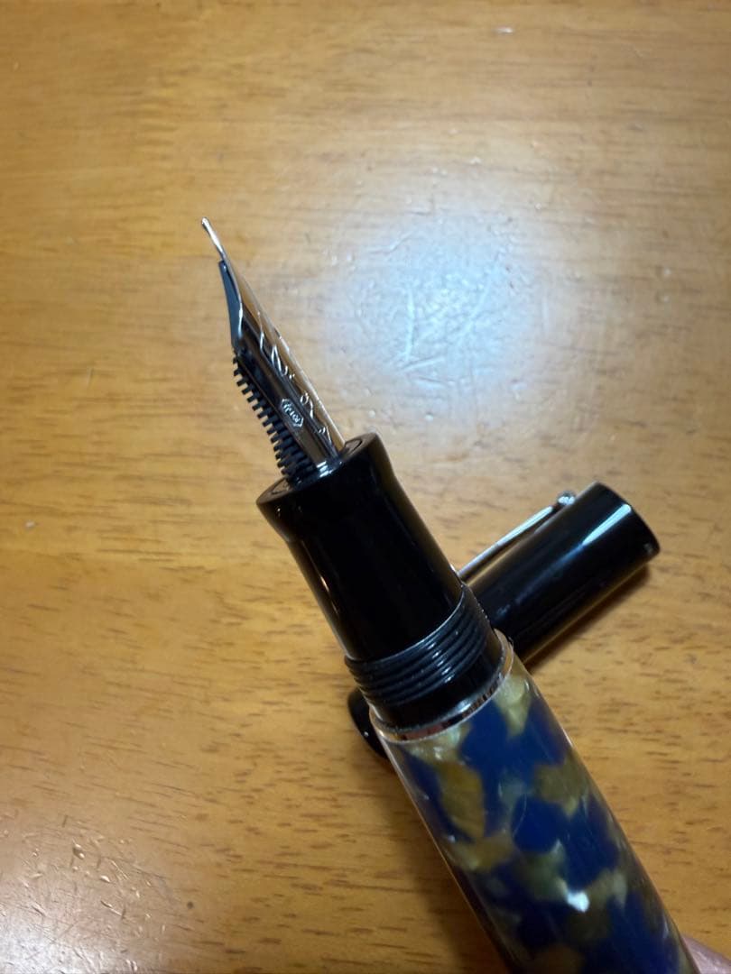 万年筆　デルタ　オールドナポリ　F 中古品