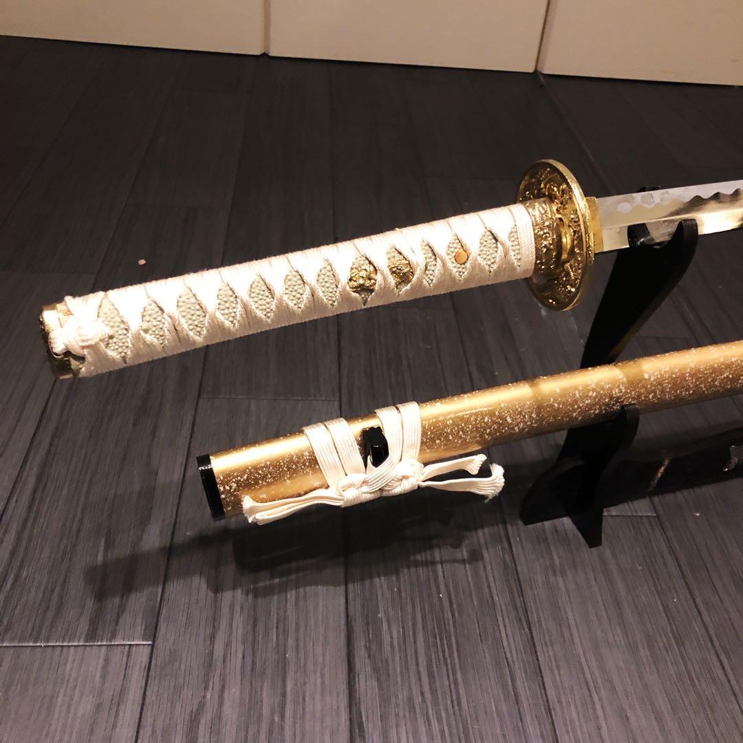 高級模造刀　白金拵え　太刀　本格模造刀