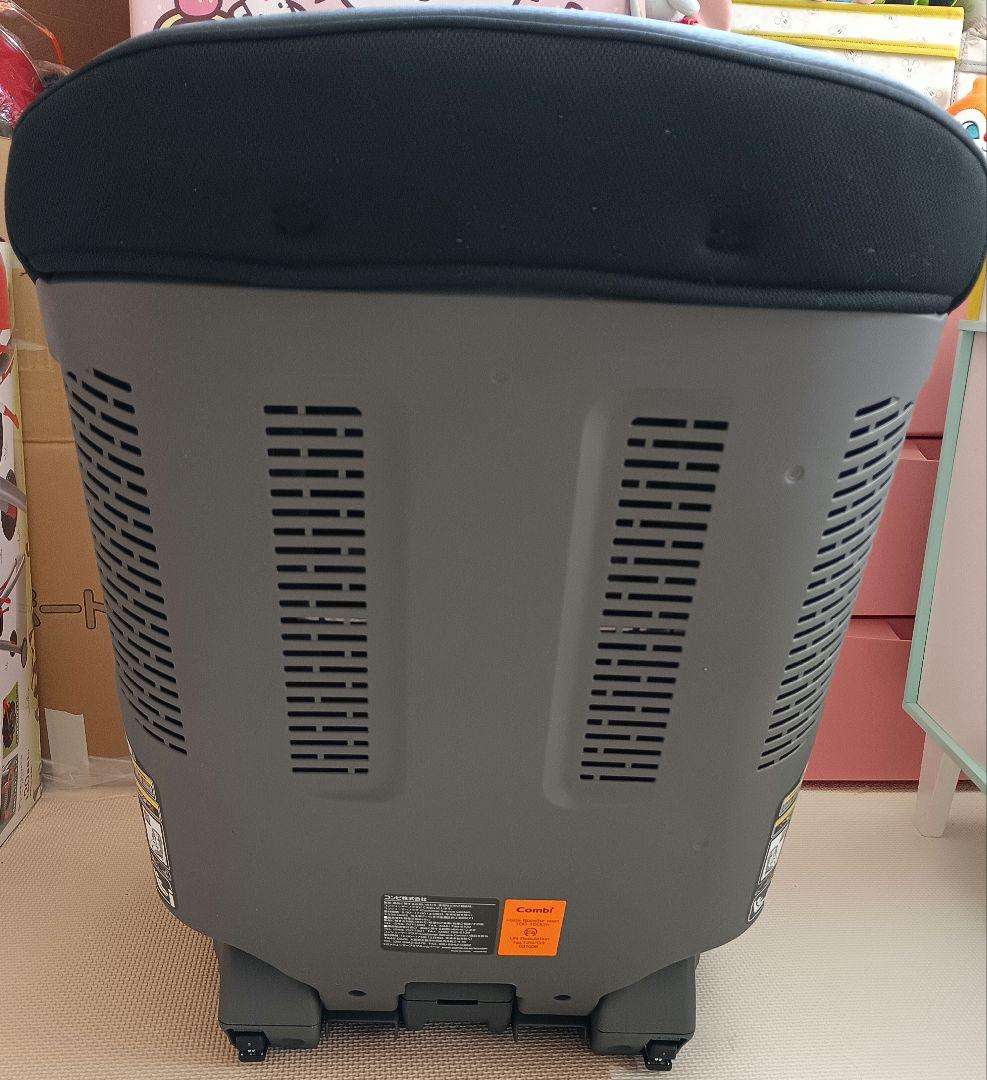 Combi ジョイトリップアドバス ジュニアシート ブラック