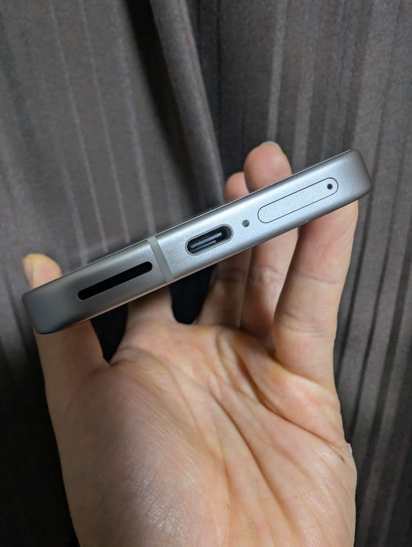 極美品 Google Pixel 9a 128GB ホワイト