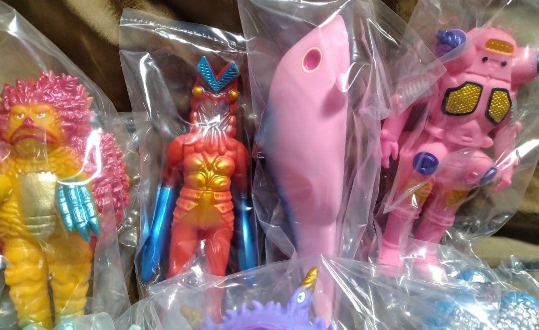 カイジュウカラーズ 全8種 ウルトラ怪獣シリーズ ドンキ限定カラー未使用品