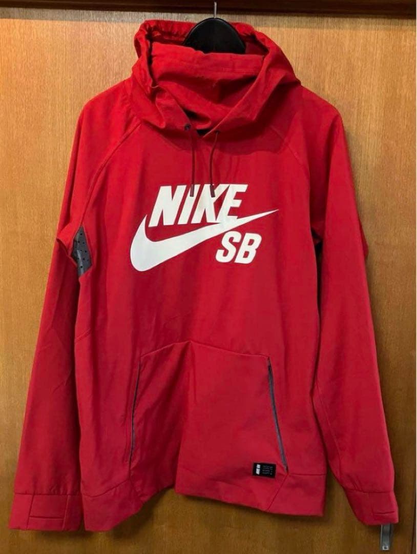 NIKESB ナイキエスビー エニグマ　フーディー パーカー　撥水