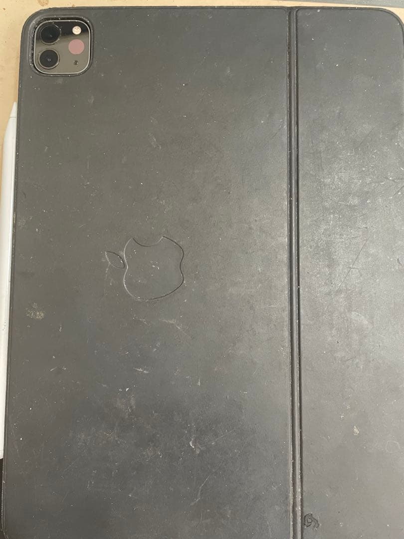 iPad Pro(第2世代) マジックキーボード付き　512GB【訳アリ値引き】