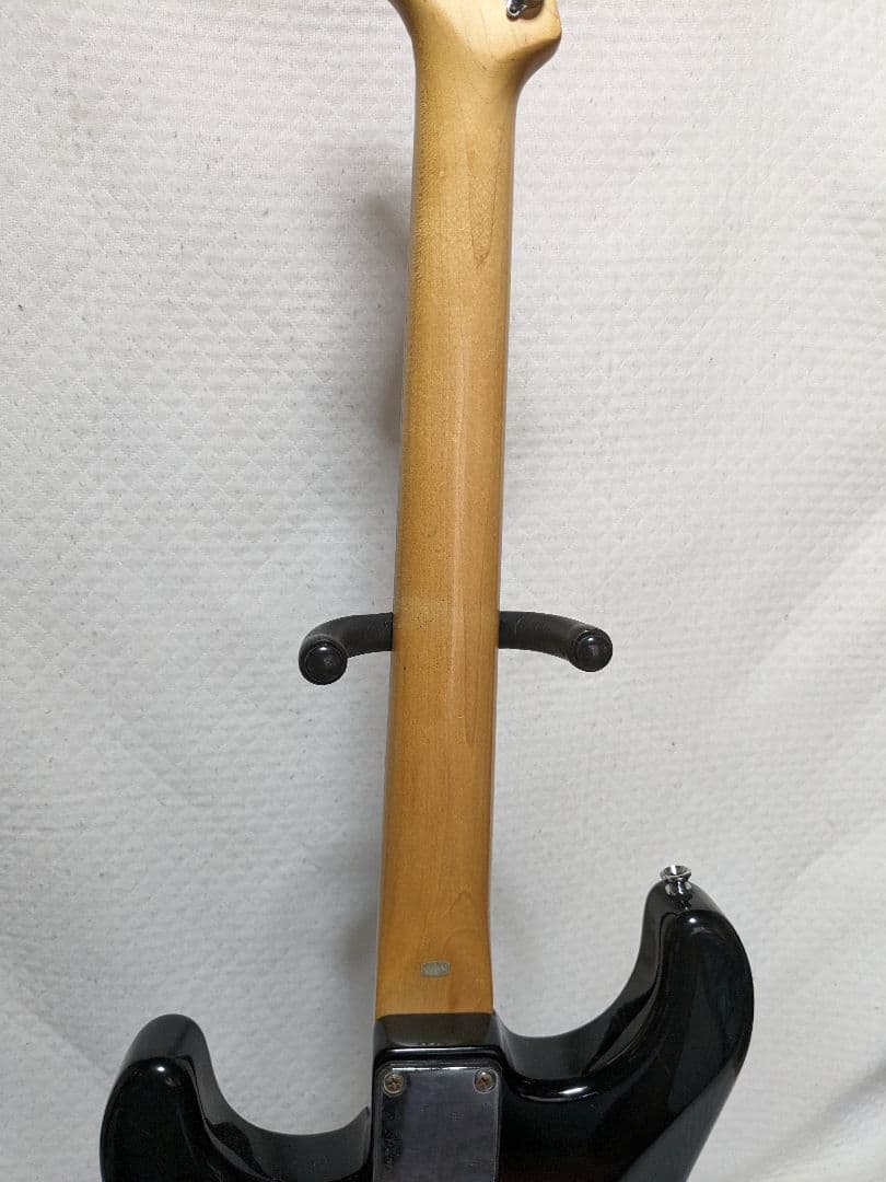 バッカス　ストラトキャスター　エレキギター　サンバースト　美品