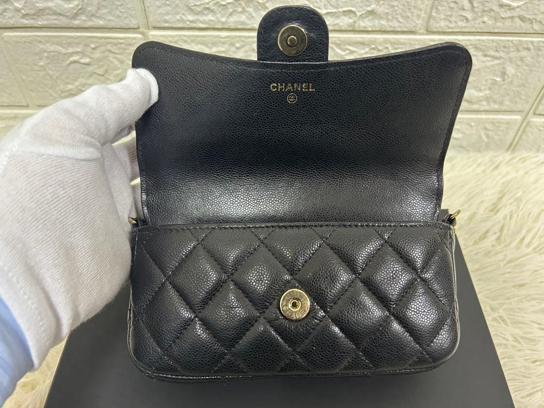 CHANEL ショルダー　チェーンウォレット　キャビアスキン