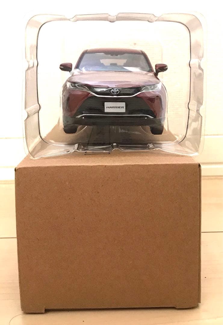 ミニカー　色見本　ハリアー