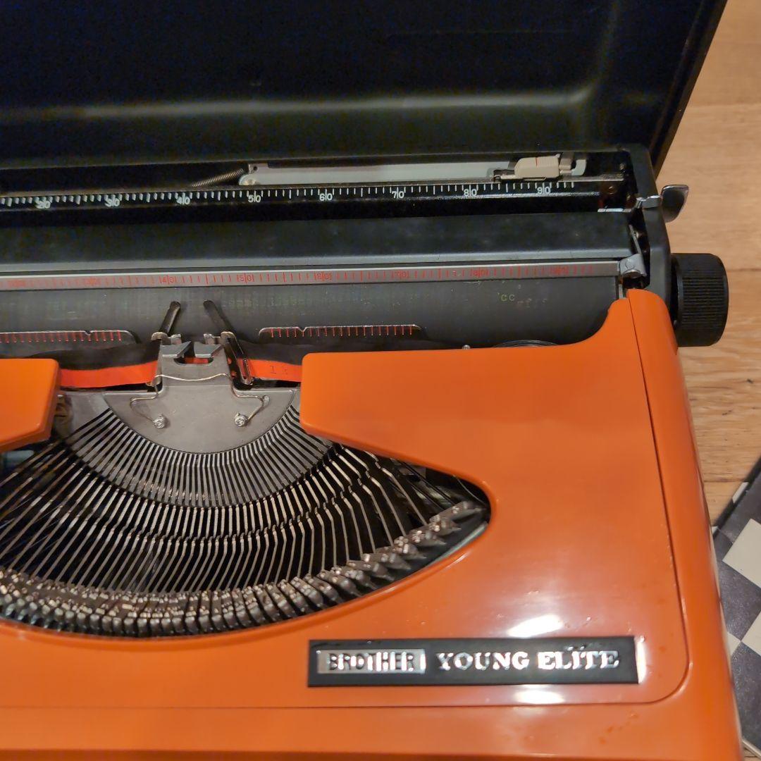 値下げ。Brother Young Elite タイプライター オレンジ