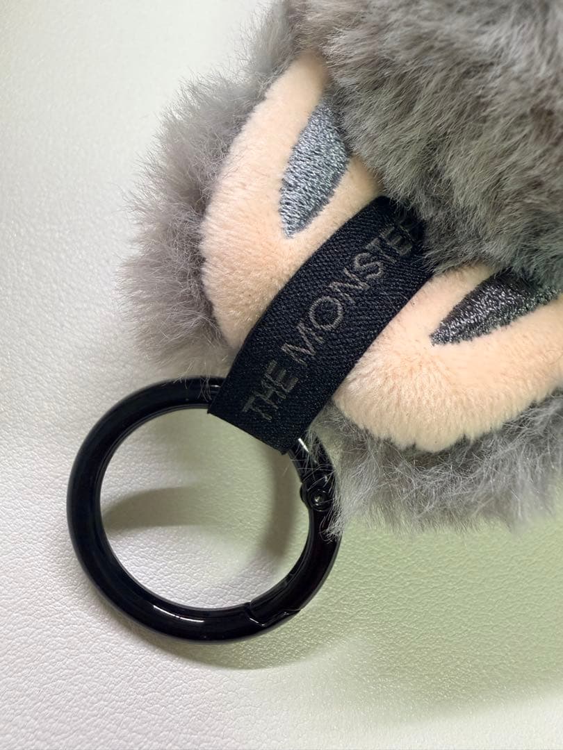 POP MART THE MONSTERS シークレット　ID