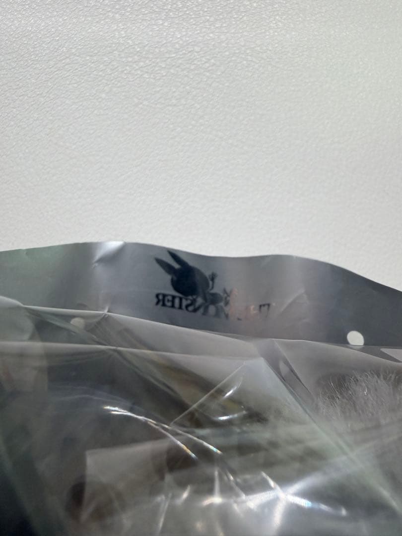 POP MART THE MONSTERS シークレット　ID