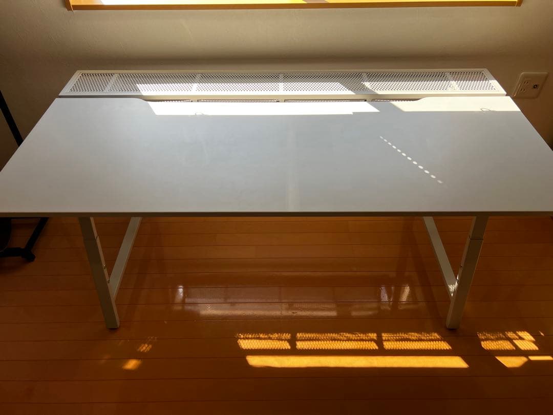 【値下げ】IKEA UTESPELARE ウーテスペラレ　160㎝デスク