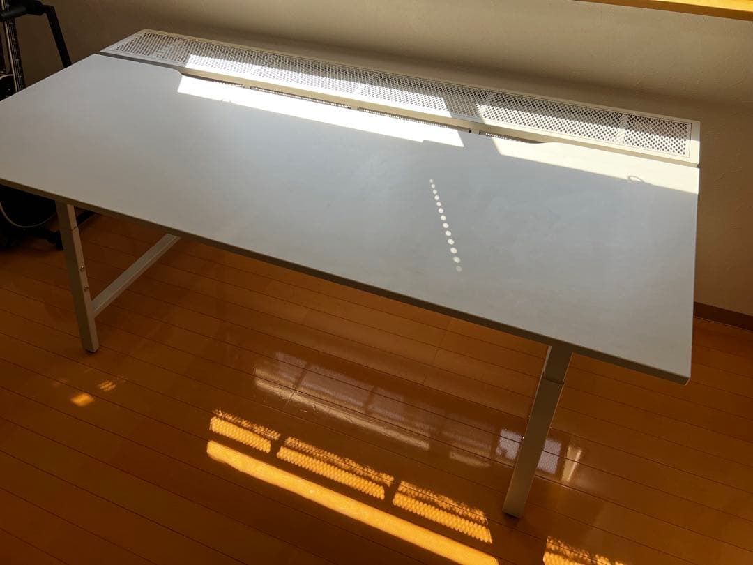 【値下げ】IKEA UTESPELARE ウーテスペラレ　160㎝デスク
