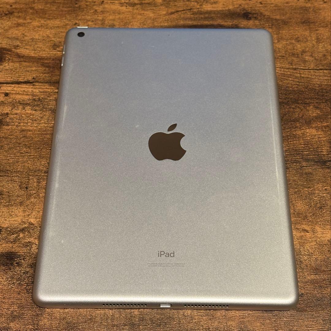 iPad 第8世代 32GBシルバー + Apple Pencil 第1世代