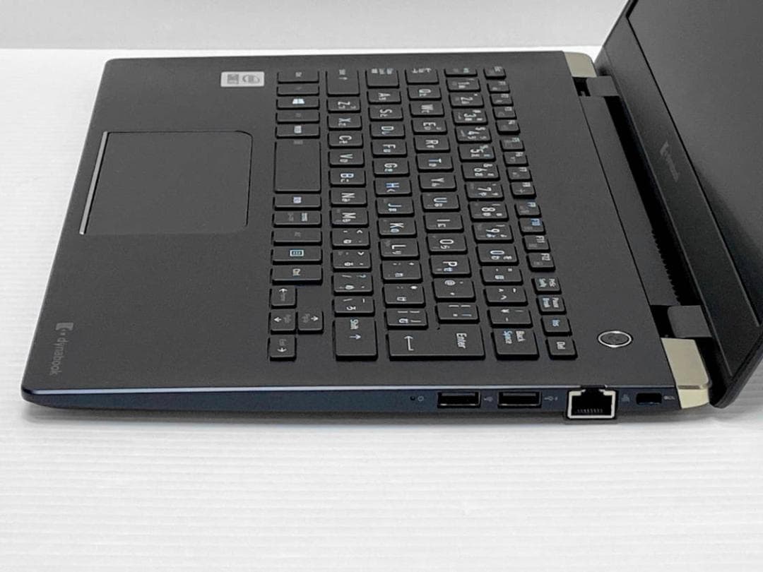 第10世代Core i7 dynabook G83/FS 16G NVMe256