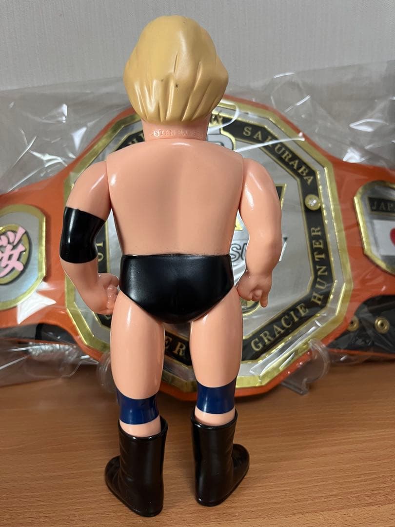 メディコムトイ　ソフビ　ファイティングシリーズ　超獣コンビ　ハンセン、ブロディ