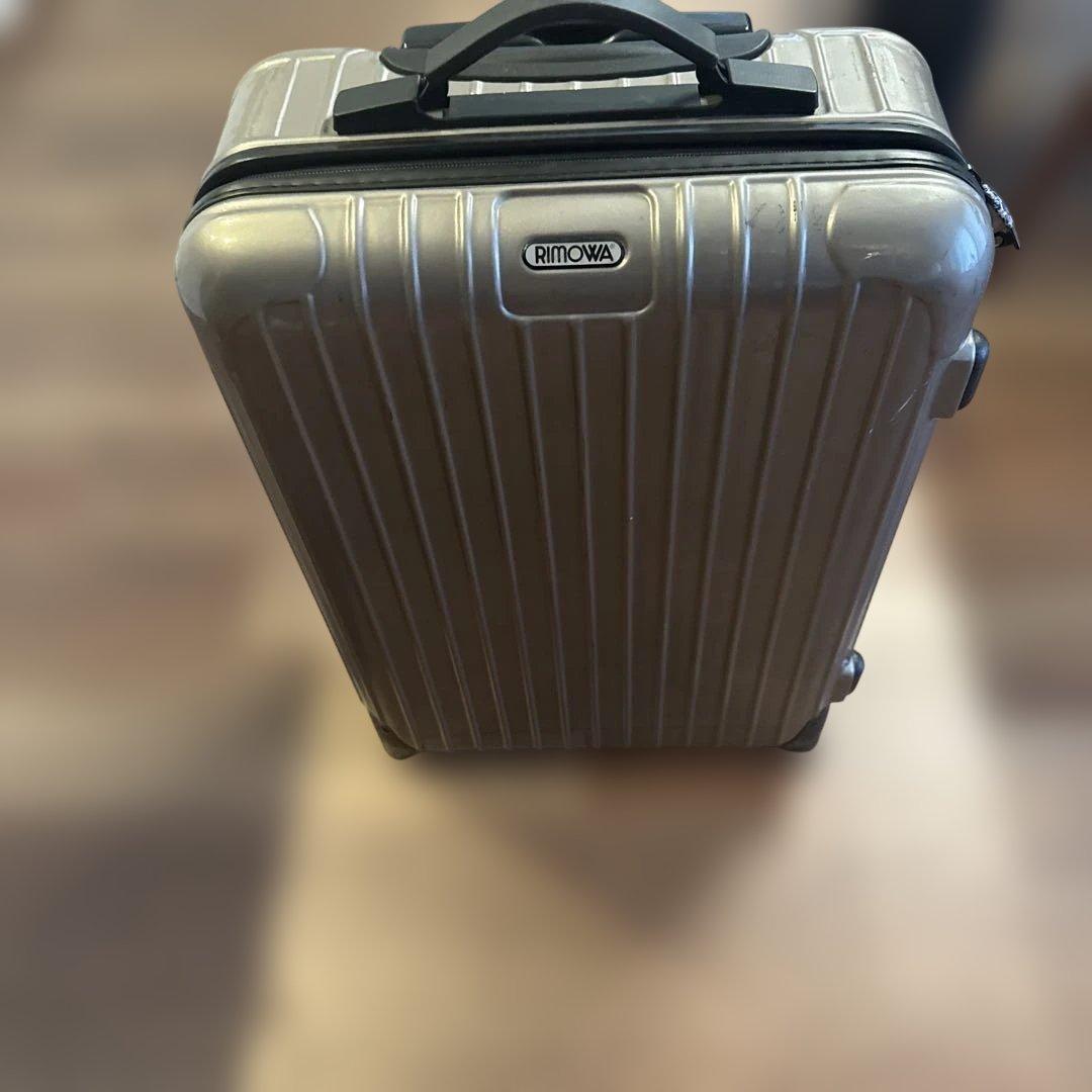 最安値 RIMOWA サルサ　SALSA 35L 機内持ち込みサイズ