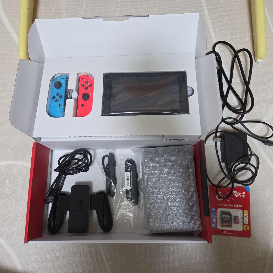 Nintendo Switch 本体 青/赤 Joy-Con 付属品完備