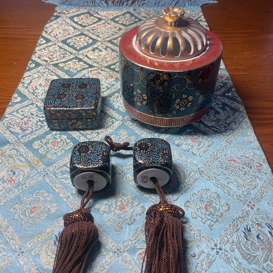 名作　九谷焼　菊仙造　床間揃　青花柄漆器香合他