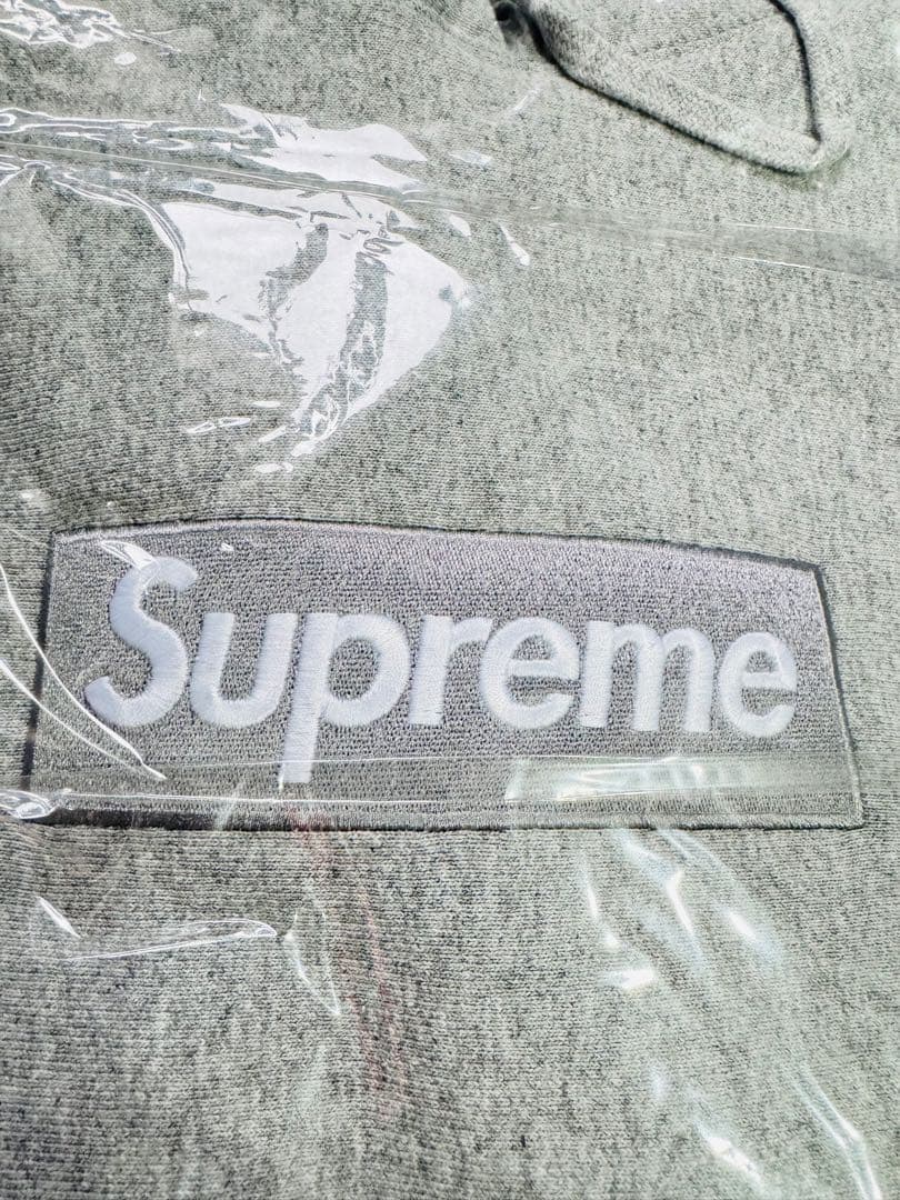 M Supreme Box Logo Hooded Sweatshirt 灰