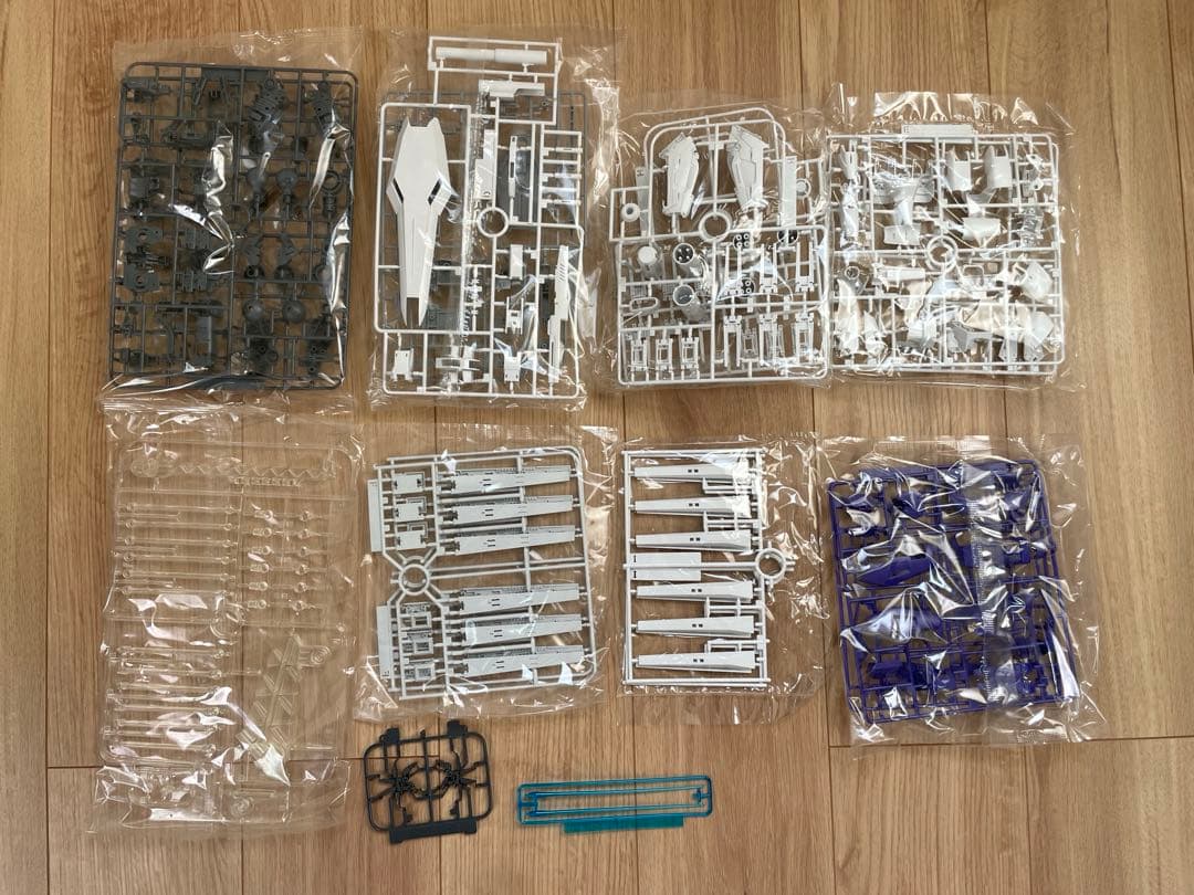 MG 1/100 Hi-νガンダム Ver.Ka・サザビー Ver.Ka セット