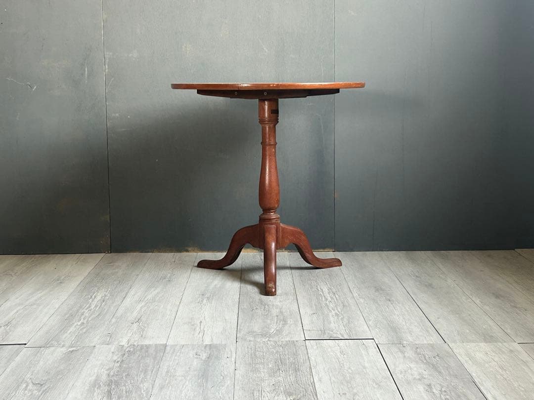 希少　猫脚　ヴィンテージ　丸テーブル　クラシック　猫脚　カフェテーブル　nz