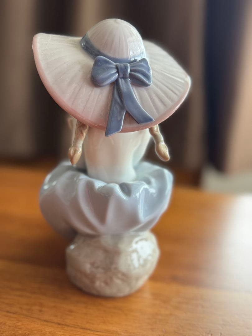 LLADRO リヤドロ・花の香りに包まれて　置物
