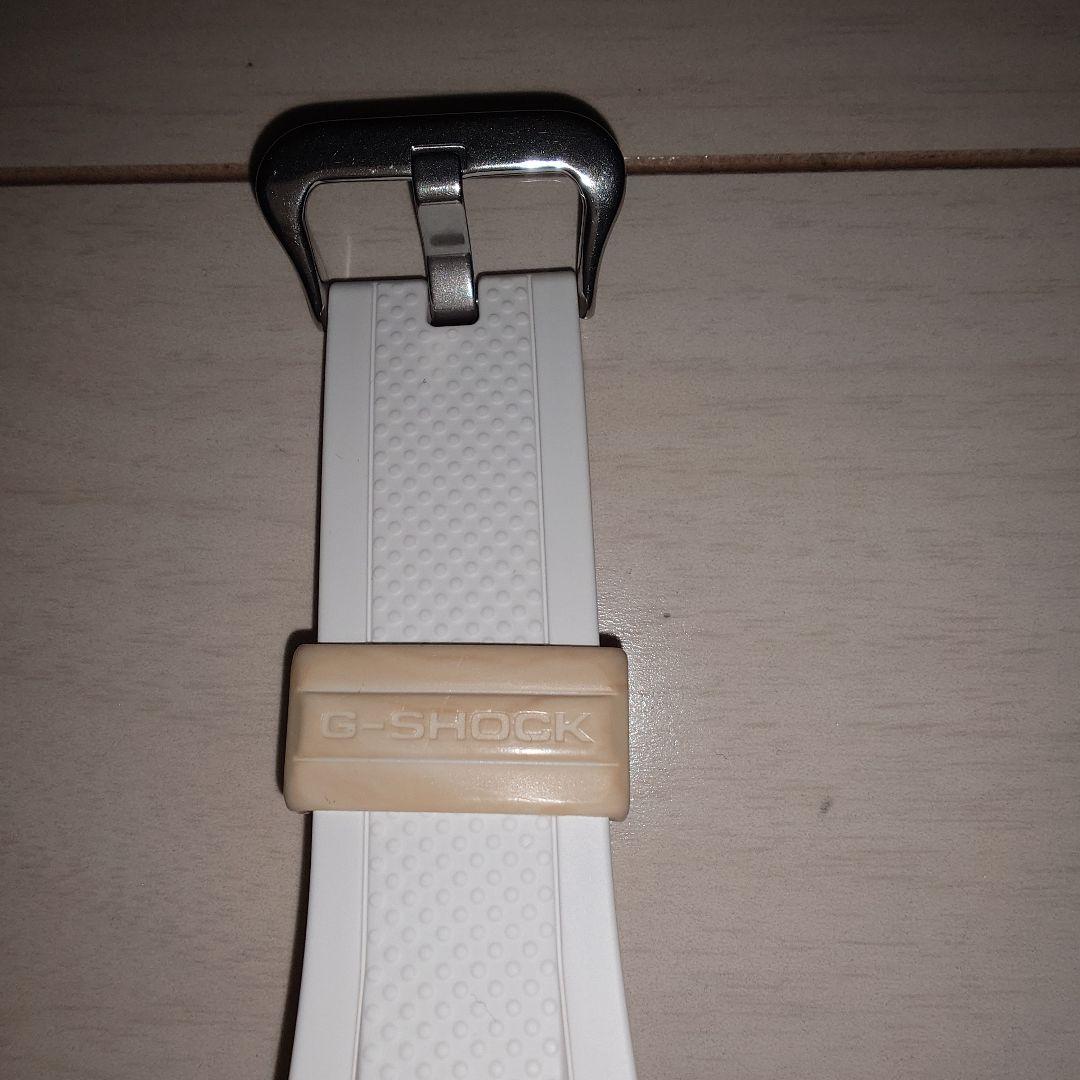 再値下げしました ！CASIO G-SHOCK ホワイトラバーベルト
