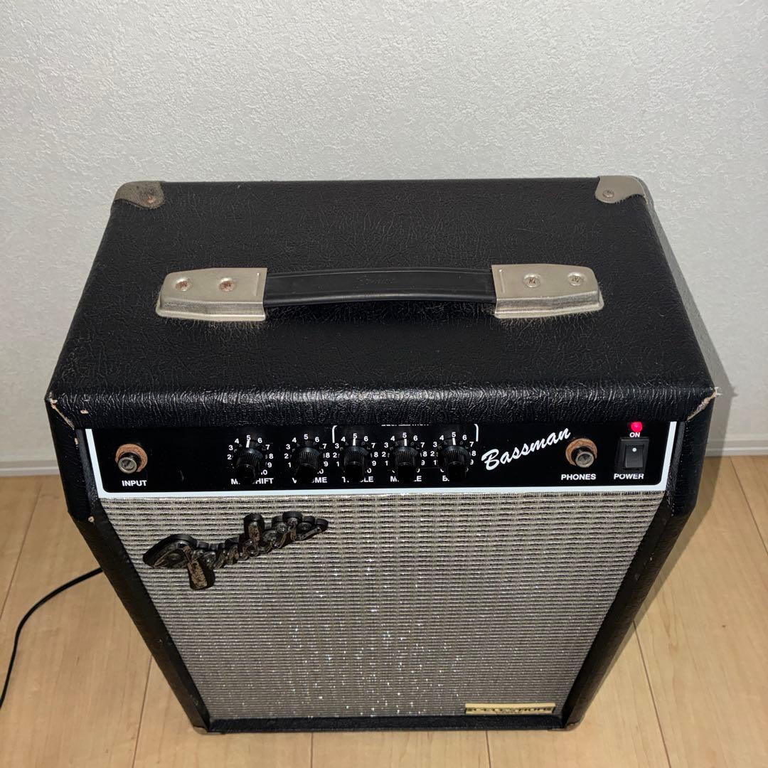 小型アンプ　Fender bassman ampギターアンプ　シールドおまけ