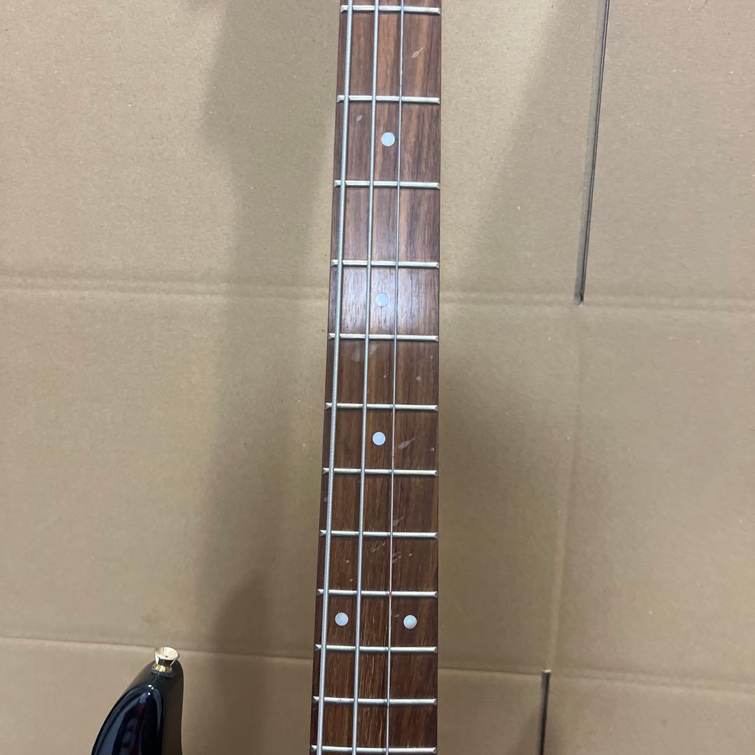 メンテナンス済♥️アンボイ ベースギター レッド ブラック ギター ベース