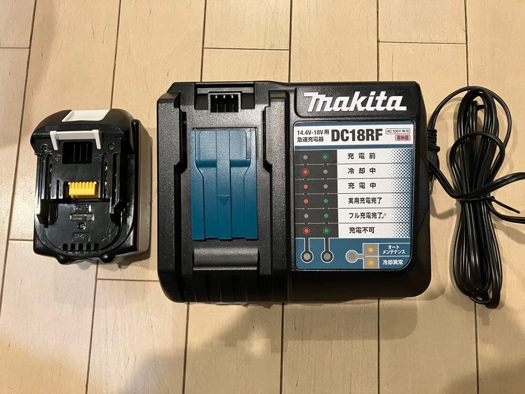 Makita ポータブルテレビ TV+ツールバック 充電器+バッテリー付属
