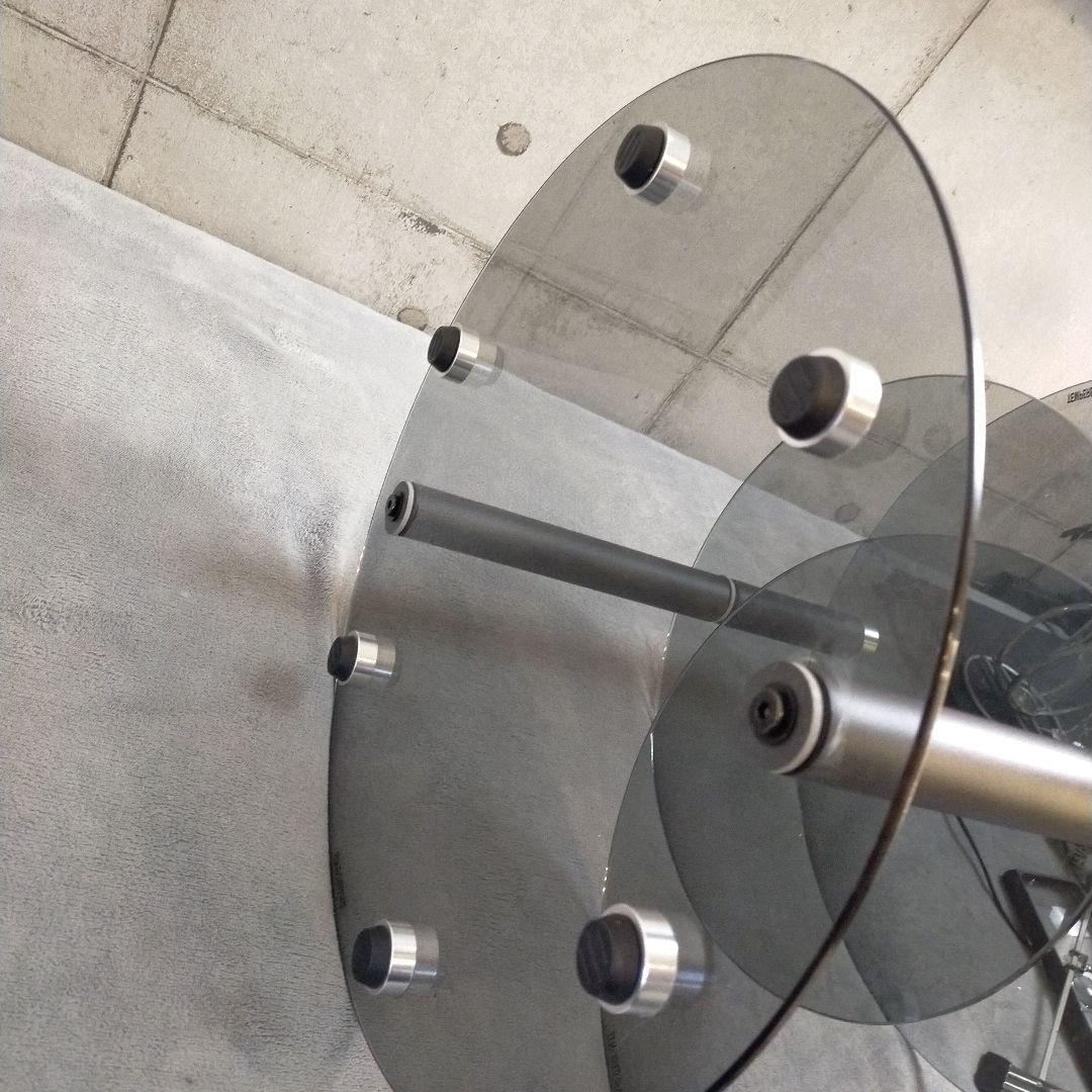 【極美品】円形ガラステーブル ブラックよりのグレー