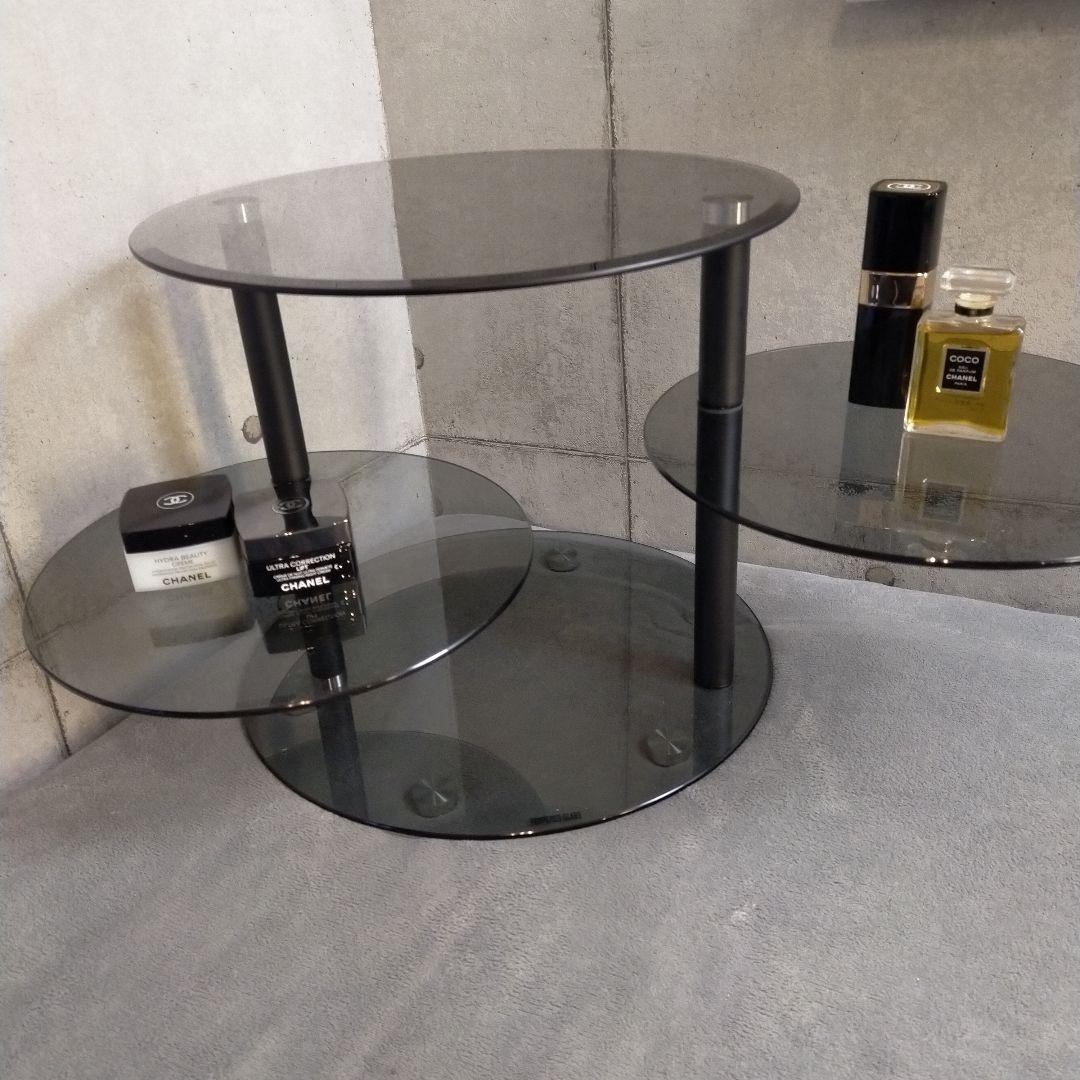 【極美品】円形ガラステーブル ブラックよりのグレー