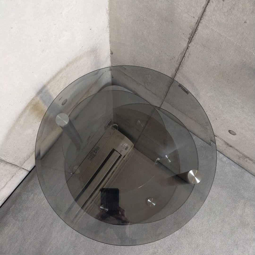 【極美品】円形ガラステーブル ブラックよりのグレー